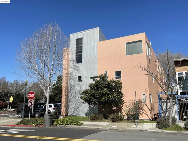 6450 Doyle Street, Emeryville, California 94606-8