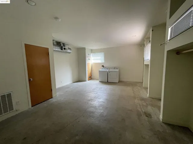 6450 Doyle Street, Emeryville, California 94606-8