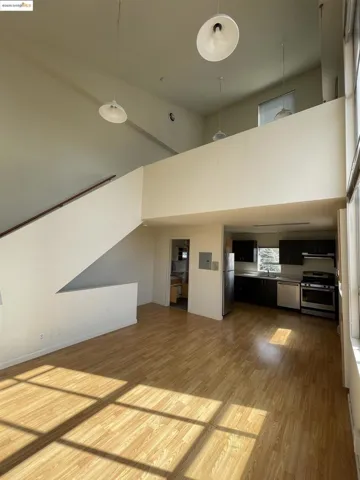 6450 Doyle Street, Emeryville, California 94606-8