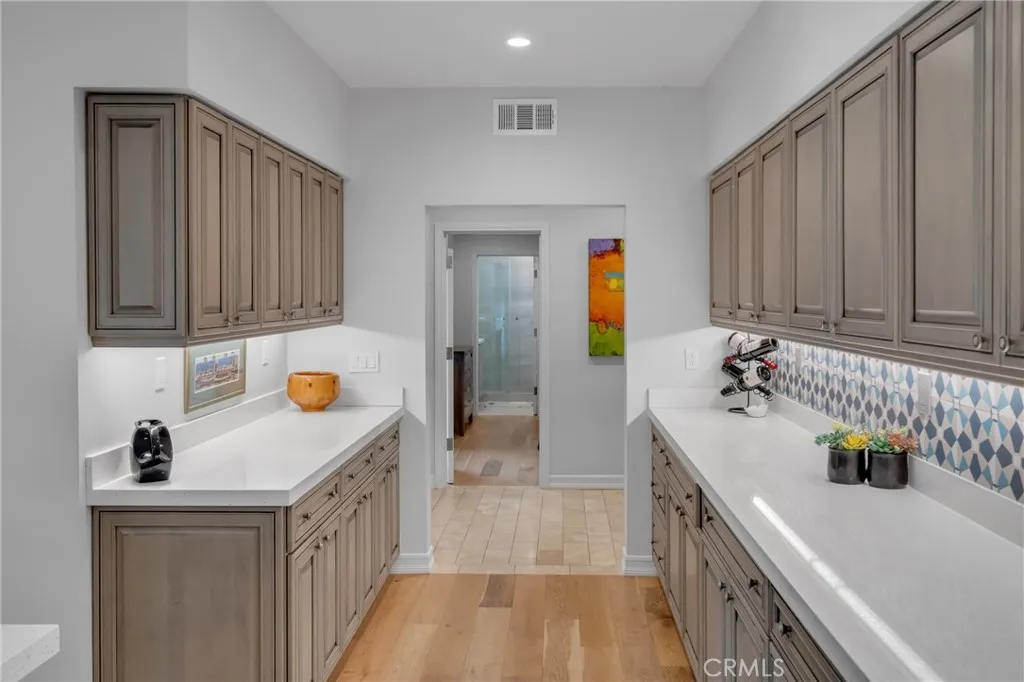 4275 Country Club Drive, Long Beach, California 90807 home-pic-23
