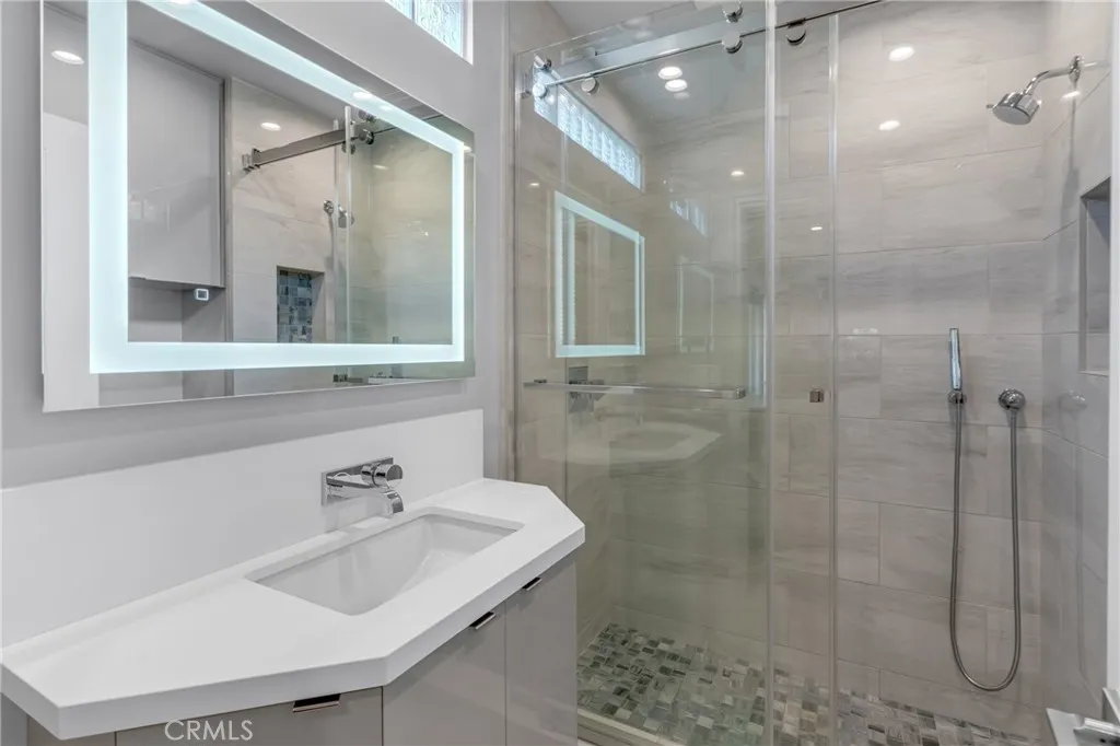 4275 Country Club Drive, Long Beach, California 90807 home-pic-41
