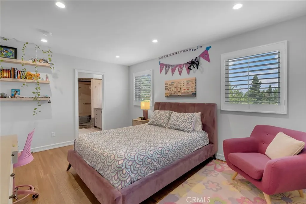 4275 Country Club Drive, Long Beach, California 90807 home-pic-52