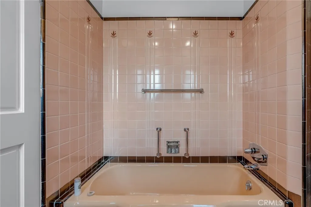 4275 Country Club Drive, Long Beach, California 90807 home-pic-54