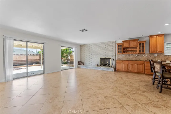 410 Fantasy Street, Palmdale, California 93551