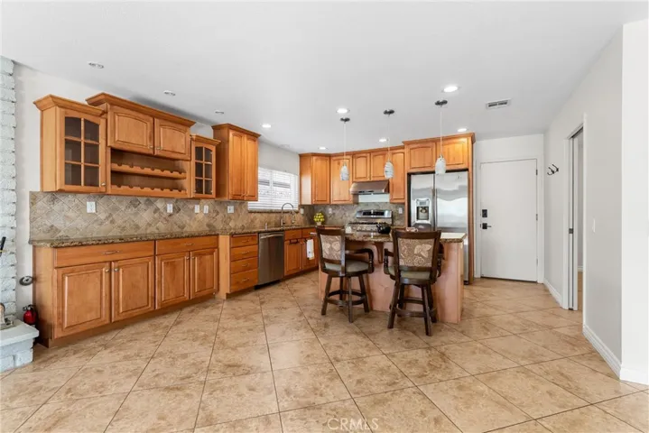 410 Fantasy Street, Palmdale, California 93551