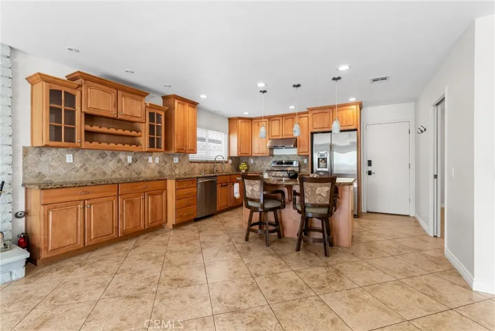 410 Fantasy Street, Palmdale, California 93551
