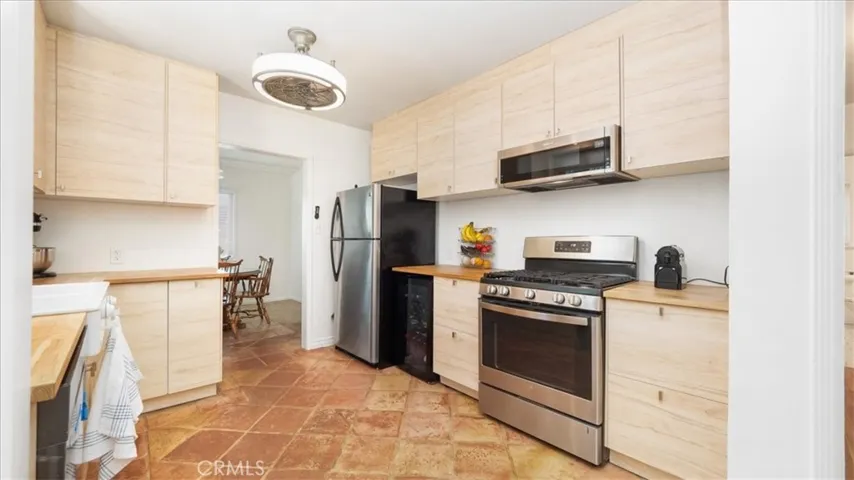 686 W 34th Street, San Bernardino, California 92405