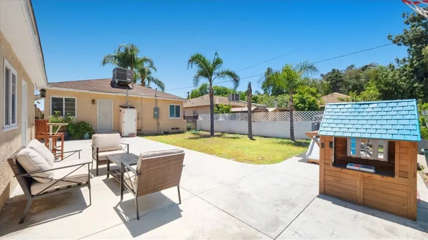 686 W 34th Street, San Bernardino, California 92405