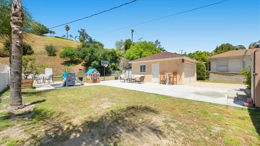 686 W 34th Street, San Bernardino, California 92405