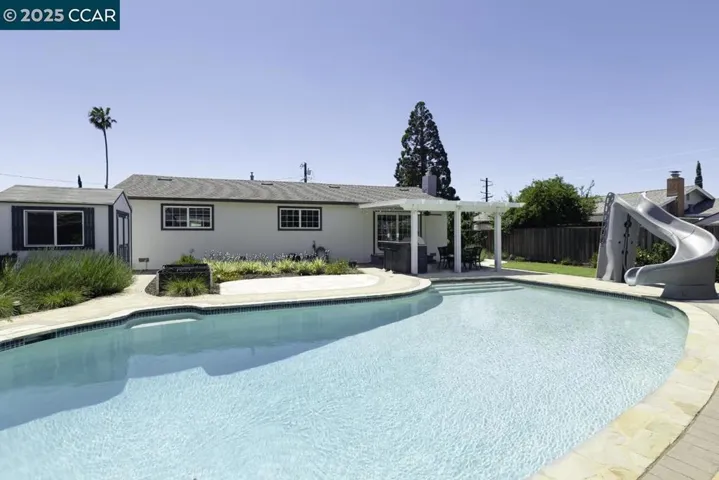 1689 Joelle Dr, Concord, California 94521