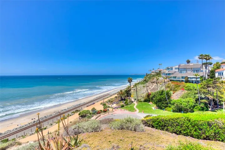 412 Arenoso Lane 403, San Clemente, California 92672