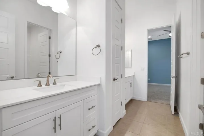 1733 Lemonadeberry Lane, Vista, California 92084