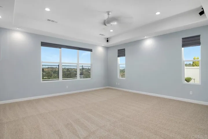 1733 Lemonadeberry Lane, Vista, California 92084