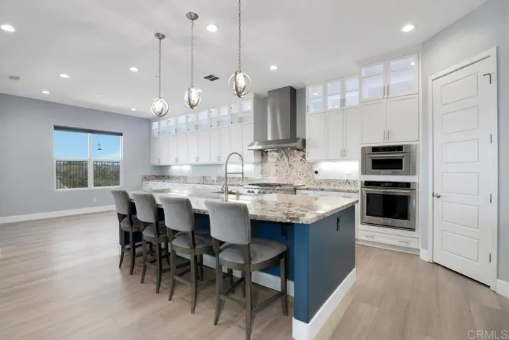 1733 Lemonadeberry Lane, Vista, California 92084
