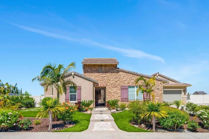 1733 Lemonadeberry Lane, Vista, California 92084