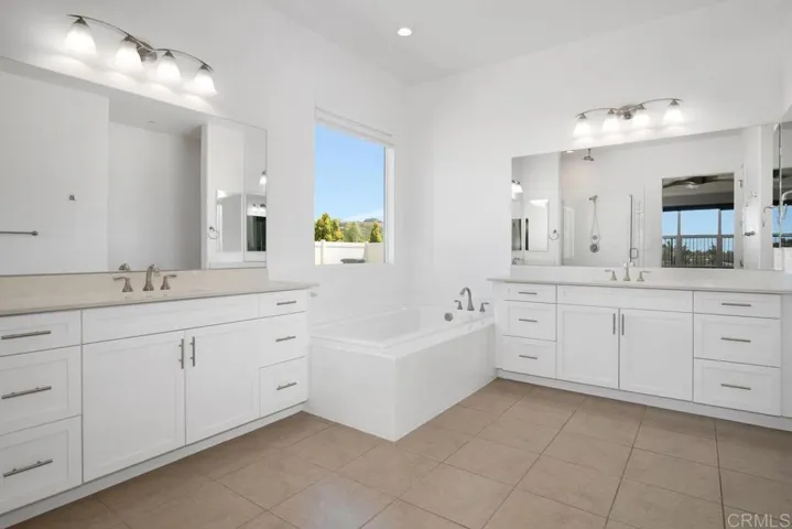 1733 Lemonadeberry Lane, Vista, California 92084