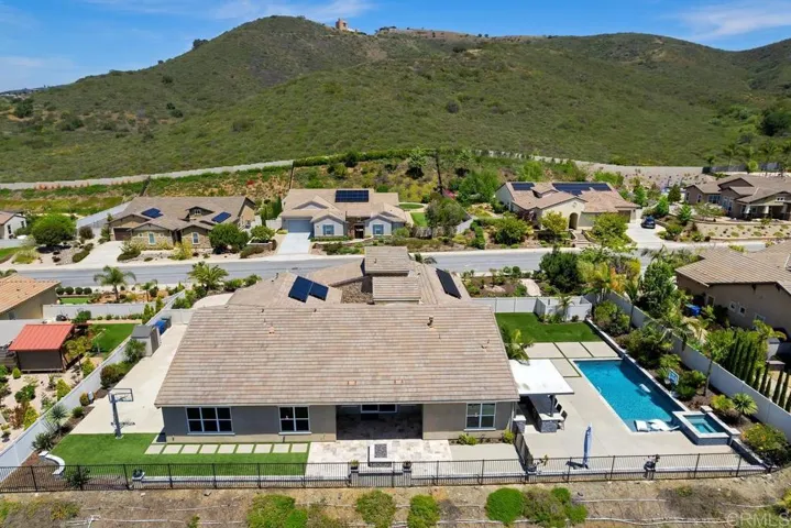 1733 Lemonadeberry Lane, Vista, California 92084