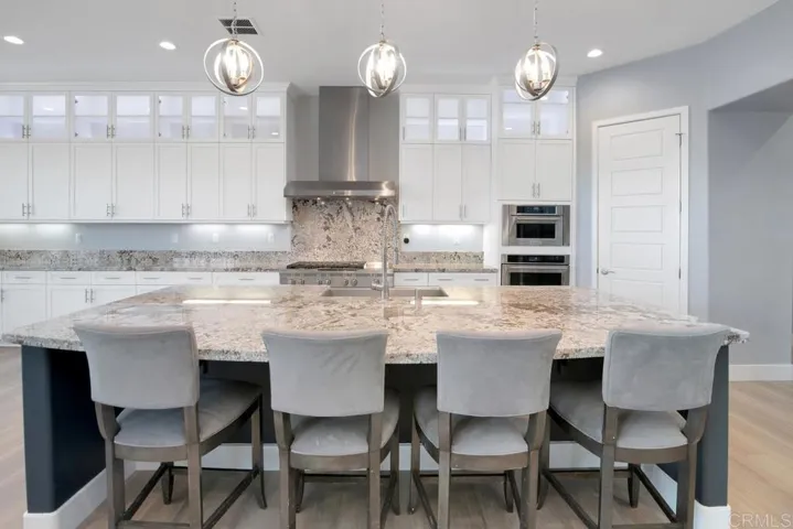 1733 Lemonadeberry Lane, Vista, California 92084