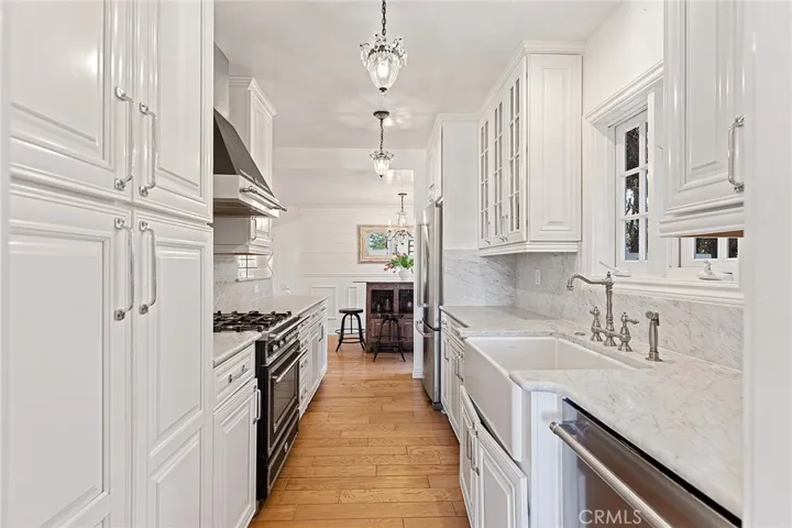 230 Esplanade, San Clemente, California 92672