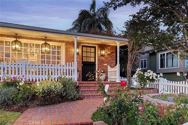 230 Esplanade, San Clemente, California 92672