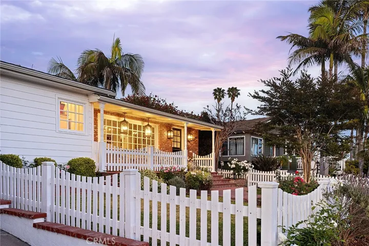 230 Esplanade, San Clemente, California 92672