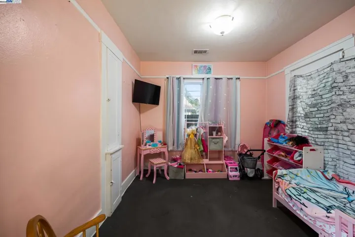 423 High St, Modesto, California 95354