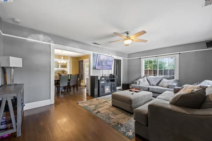 423 High St, Modesto, California 95354
