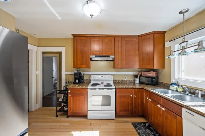 423 High St, Modesto, California 95354