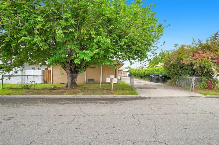 1214 Huff Street, San Bernardino, California 92410