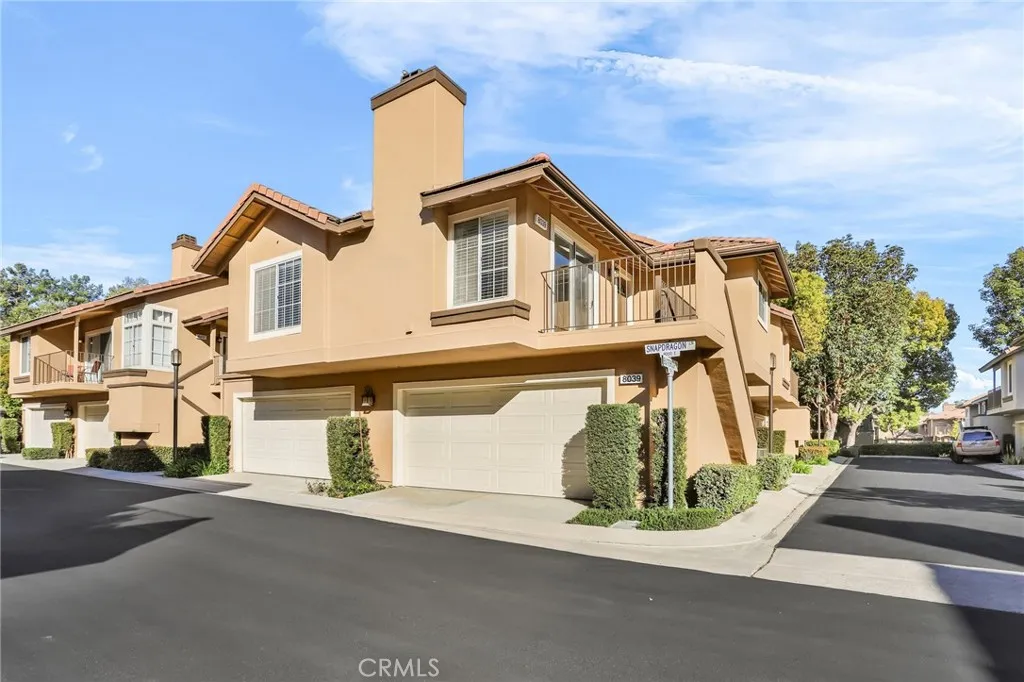 8039 E Snapdragon Lane, Anaheim, California 92808 home-pic-1