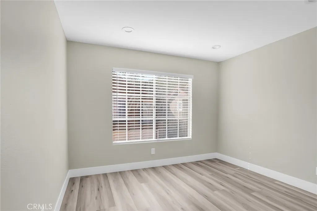 8039 E Snapdragon Lane, Anaheim, California 92808 home-pic-24