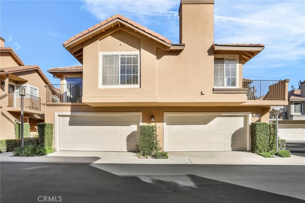 8039 E Snapdragon Lane, Anaheim, California 92808 home-pic-0
