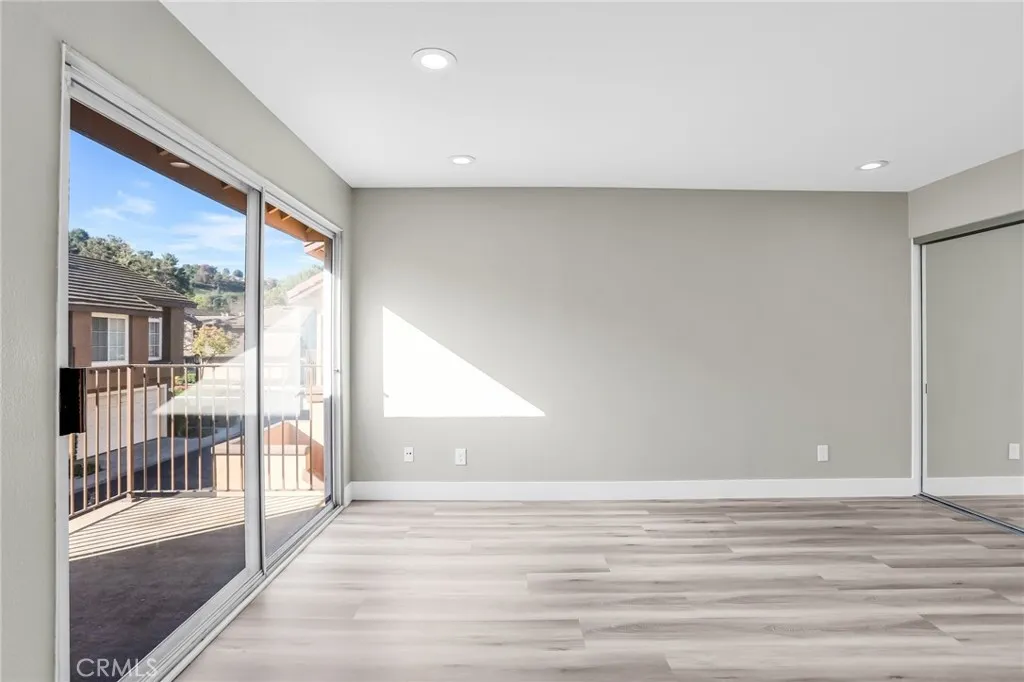 8039 E Snapdragon Lane, Anaheim, California 92808 home-pic-18