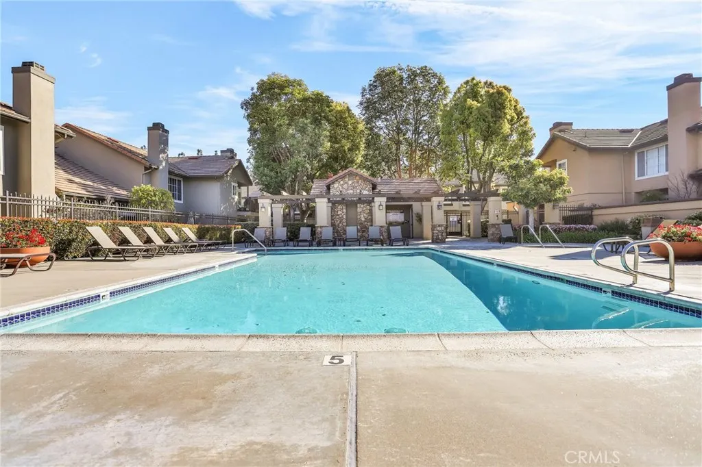 8039 E Snapdragon Lane, Anaheim, California 92808 home-pic-32