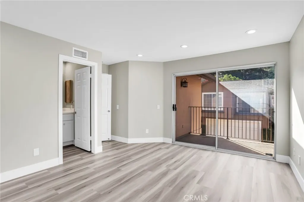 8039 E Snapdragon Lane, Anaheim, California 92808 home-pic-20
