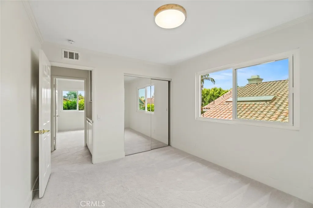 16 Harrisburg, Irvine, California 92620 home-pic-24