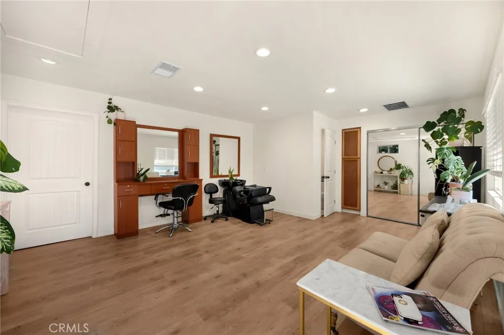 5121 E Lomita Avenue, Orange, California 92869 home-pic-38