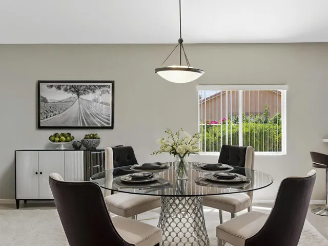 7-(0) - Dining Room -