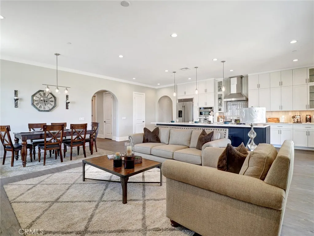35882 Wildwood Crest Drive, Yucaipa, California 92399 home-pic-16