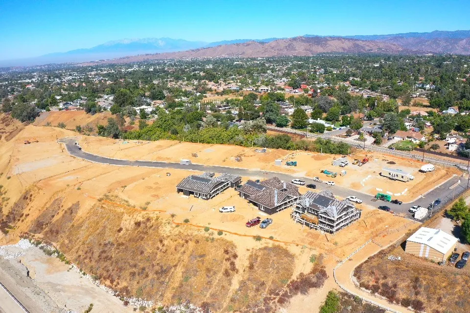 35882 Wildwood Crest Drive, Yucaipa, California 92399 home-pic-56