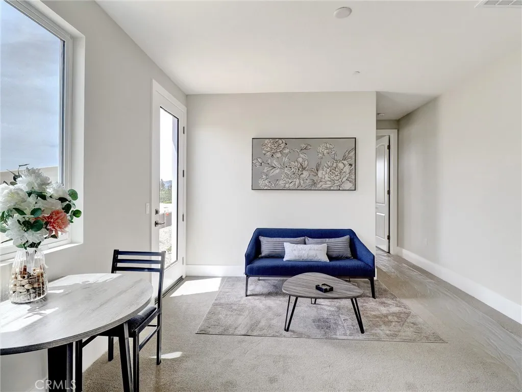 35882 Wildwood Crest Drive, Yucaipa, California 92399 home-pic-7