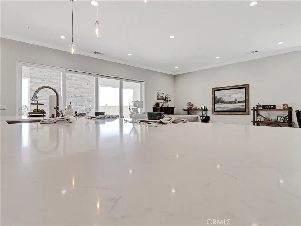 35882 Wildwood Crest Drive, Yucaipa, California 92399 home-pic-21