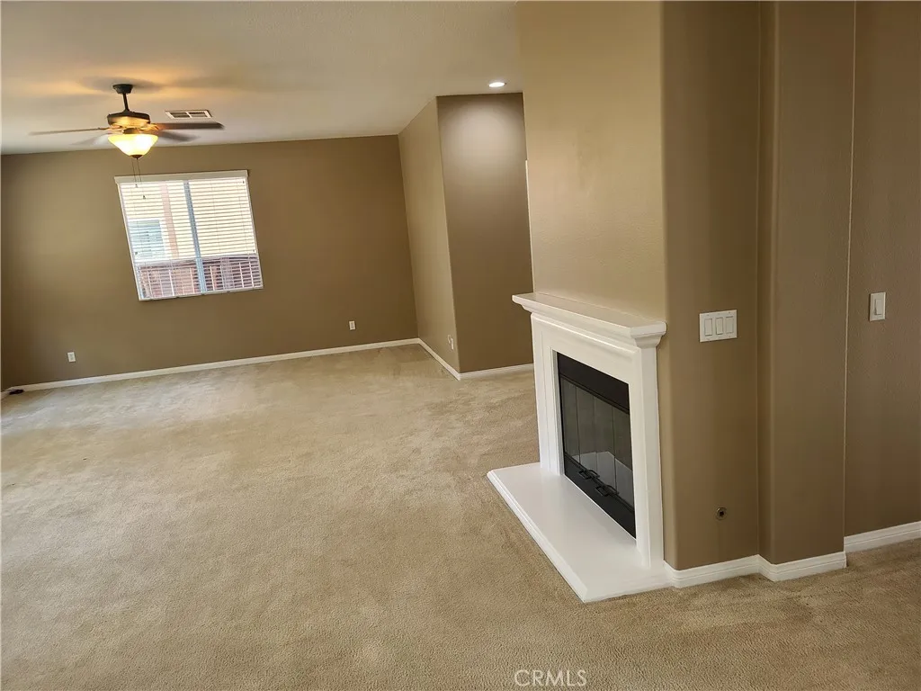 11318 Chinaberry Street, Corona, California 92883 home-pic-24