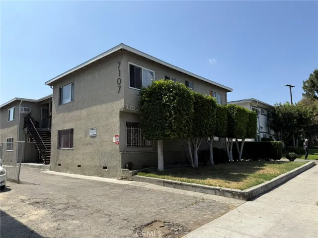 7107 Coldwater Canyon Avenue, North Hollywood, California 91605