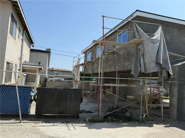 7107 Coldwater Canyon Avenue, North Hollywood, California 91605