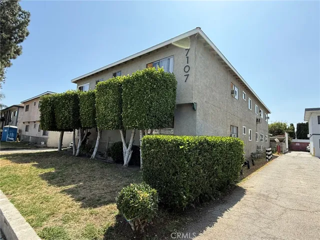 7107 Coldwater Canyon Avenue, North Hollywood, California 91605