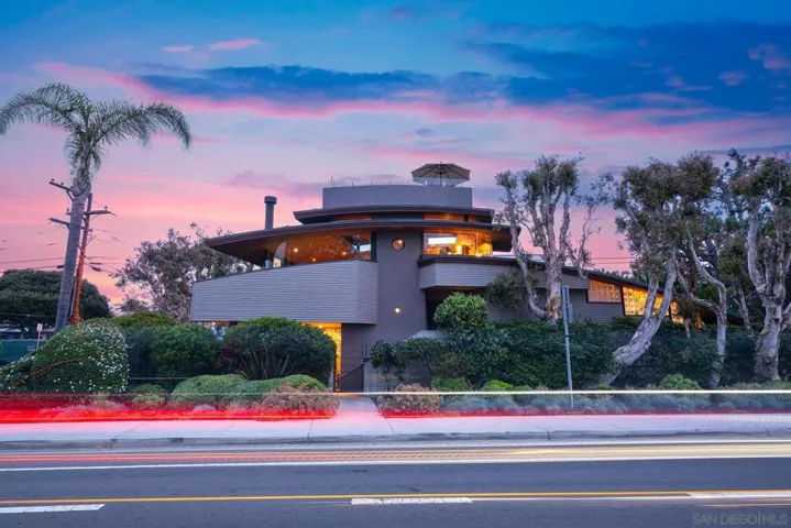 203 23rd St, Del Mar, California 92014