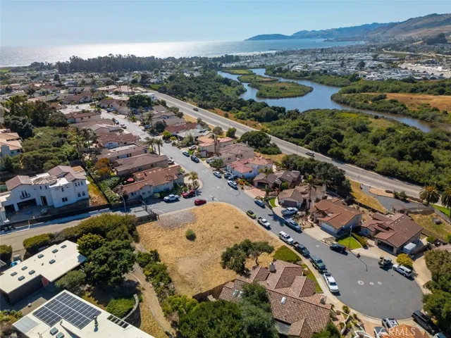 906 N 5th, Grover Beach, California 93433