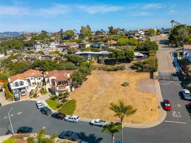 906 N 5th, Grover Beach, California 93433