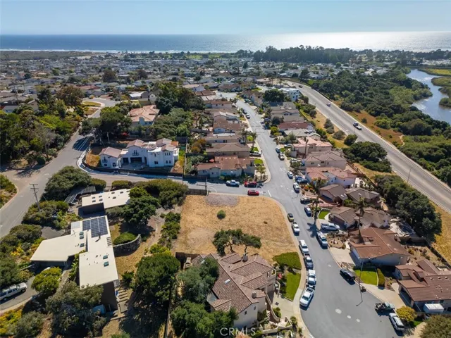 906 N 5th, Grover Beach, California 93433